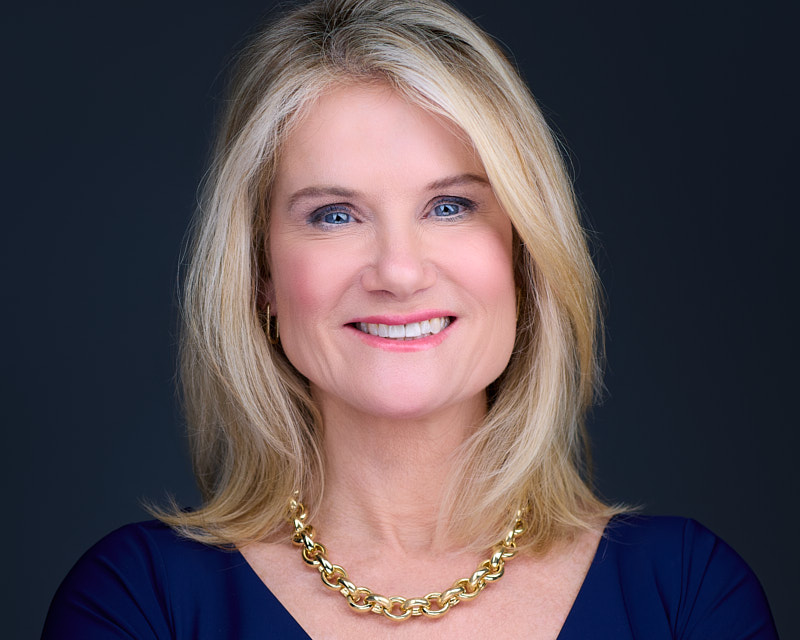 Professional headshot by DeMayne Earvin of The Headshot Experience in Cleveland, Ohio